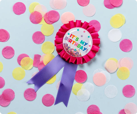 Giggle & Grow Pink Birthday Badge product image